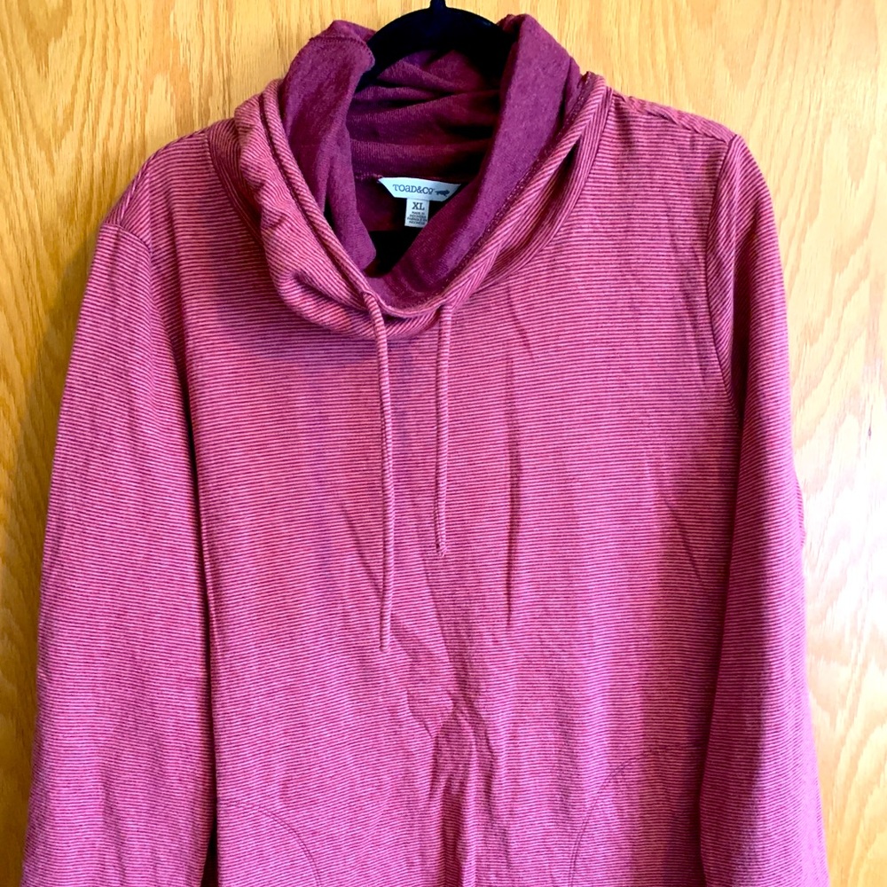 Toad & Co XL Cowl Top